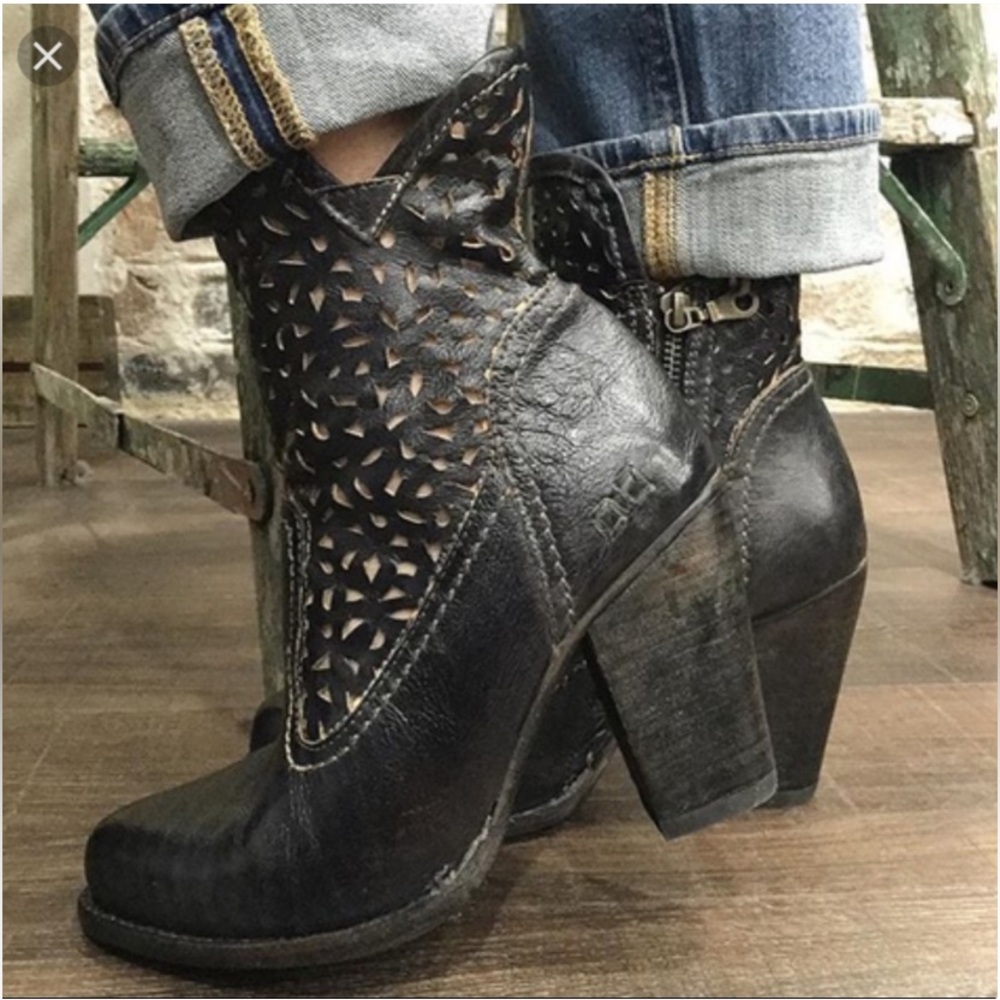 Bed|Stu Irma Graphito Leather Rustic Cobbler Perforated Ankle Boots Booties 10